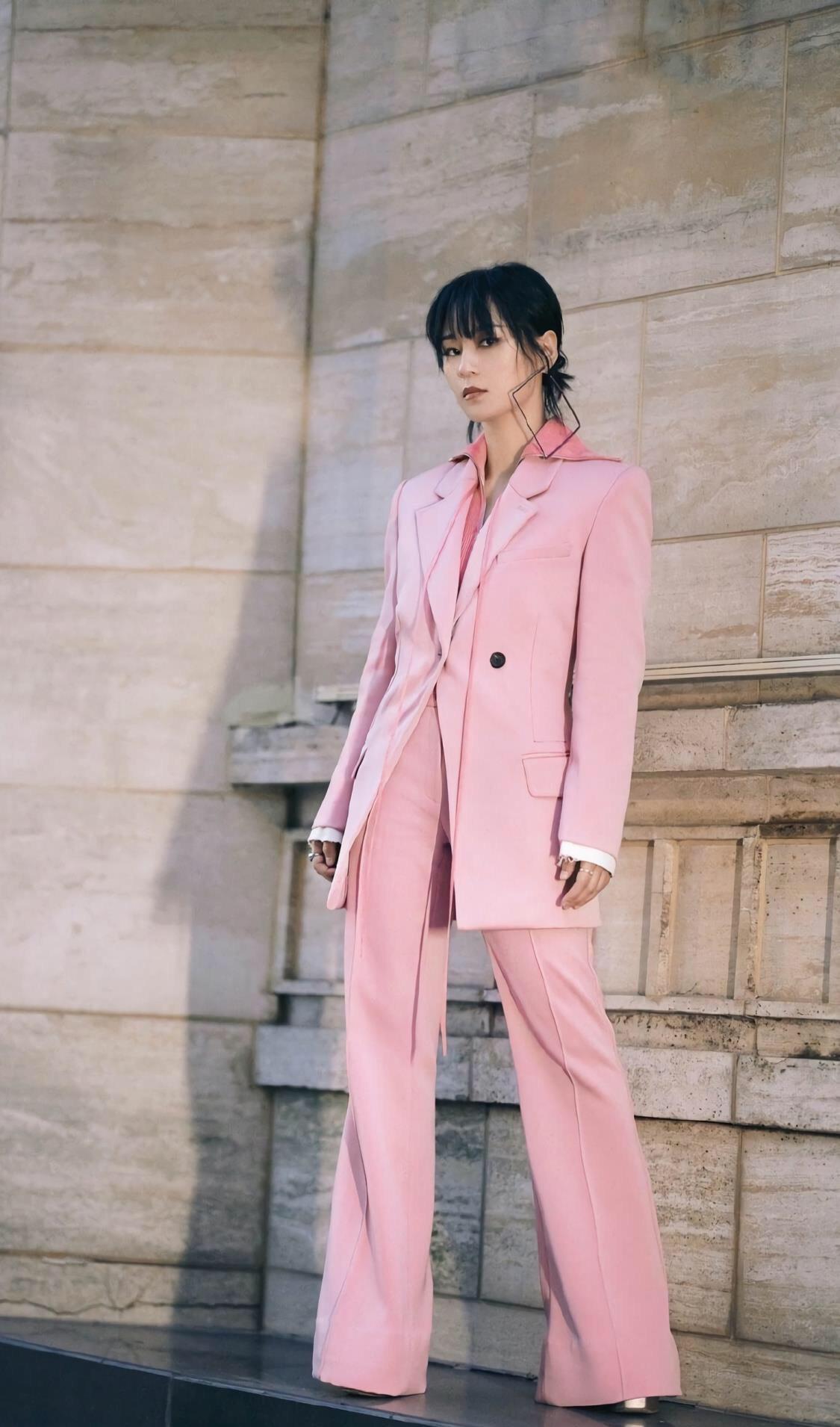 赵丽颖|娱乐圈爆料：赵丽颖肖战可能合作，陈晓下海接触耽改剧