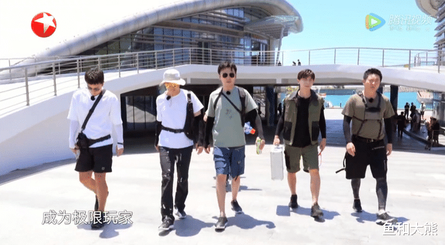 雷佳音|雷佳音故意针对黄明昊？蠢而不自知看怒观众，新人不被接纳太憋屈