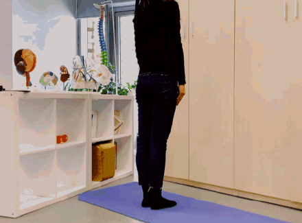 白癜风|4个动作缓解久坐伤害