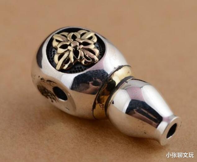 光绪元宝|百搭的文玩配饰有哪些？造型可以多变，颜色更加重要