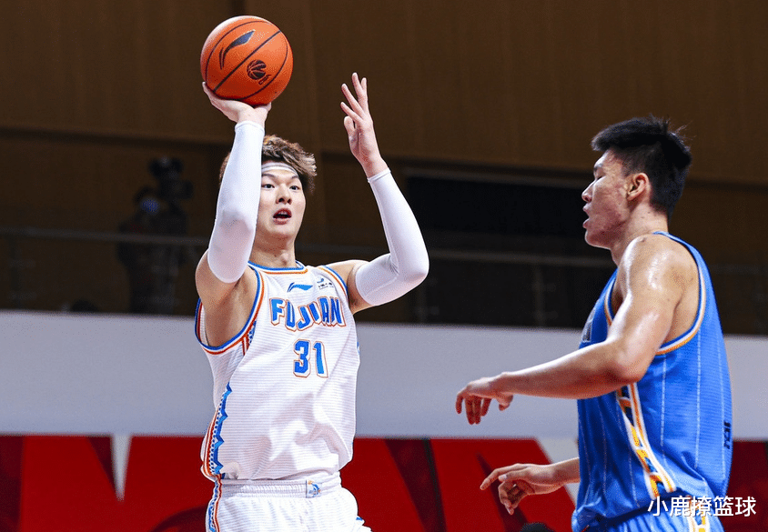福建男篮|CCTV5+直播!首钢冲击第八关键战,雅尼斯再遇顶级双塔拒绝爆冷