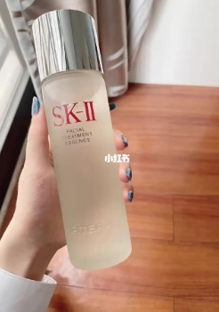 补水 哪款精华提亮肤色最好 十款美白去黄补水精华液排行榜