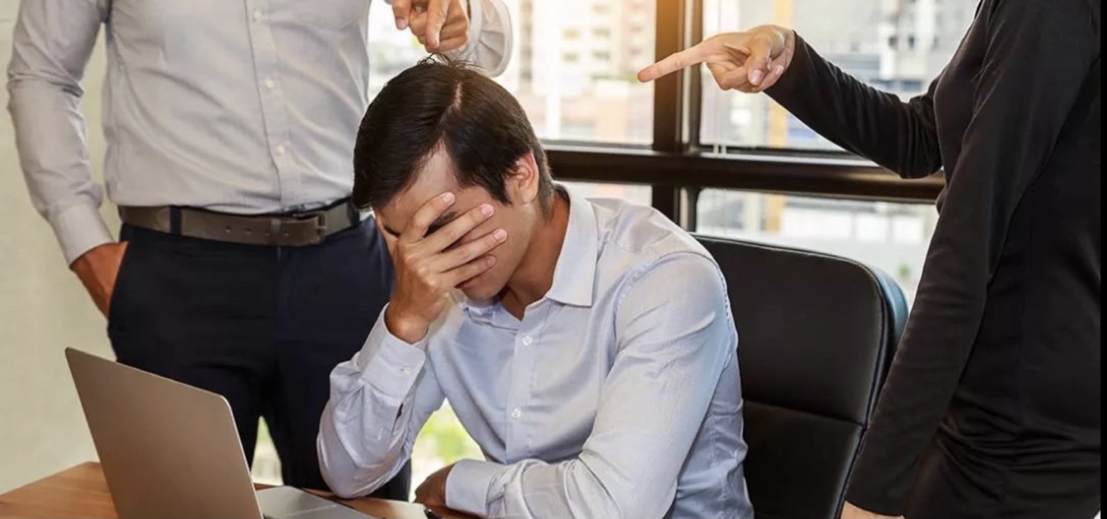 牛仔裤|只需要三招，就能让你成为一个职场狠人，让公司里的同事都对你刮目相看。