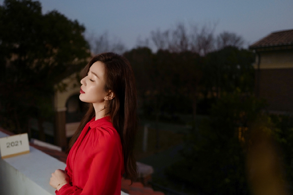 刘亦菲|2022年各明星营业照发布，刘亦菲清新淡雅，赵丽颖俏丽可人