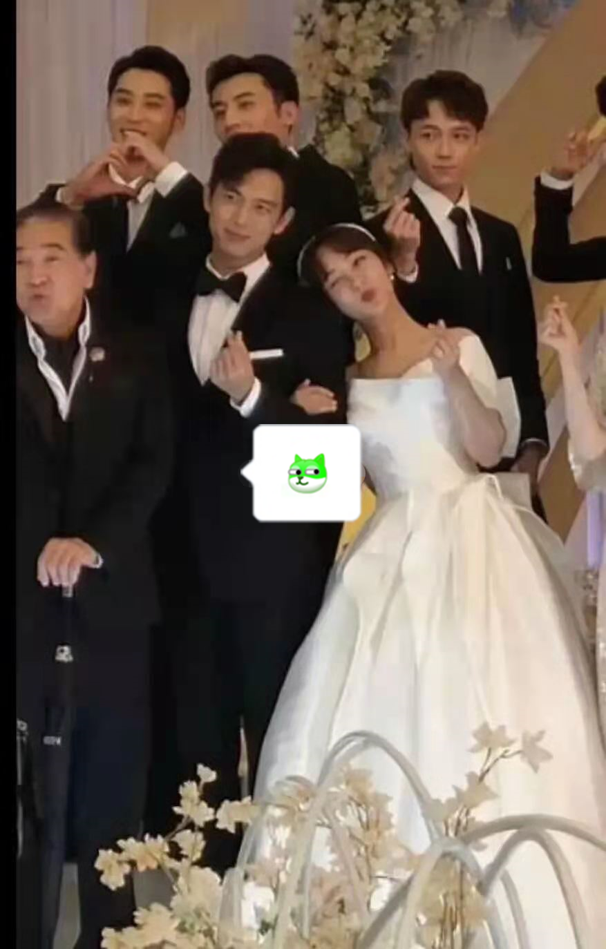 亲爱的热爱的|《亲爱的热爱的》续集开播，童颜夫妇卖力客串结婚都没用，男女主不搭