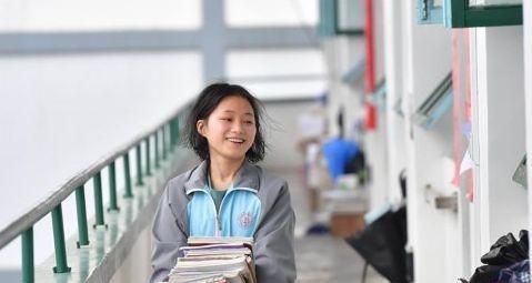 陈官凤说情感|为什么女生进入高中后，成绩普遍下滑，班主任：4个原因没法避免