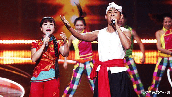 |他假装农民一夜成名，娶了个美女歌手做老婆，如今落魄成这样