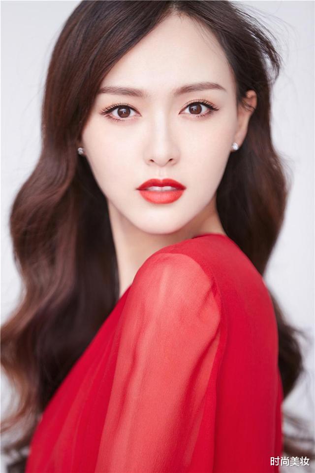 时尚美妆|女人再忙也要牢记：出门尽量化淡妆，教你正确顺序，漂亮又省事