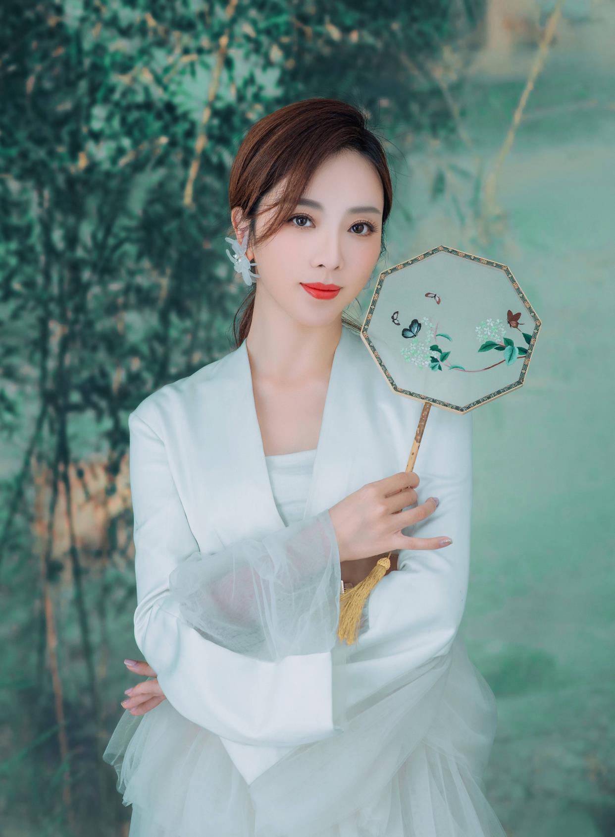 机加工分享赵工|她本是央视当红主持人,连生两子,放弃当“一姐”,却直言不后悔