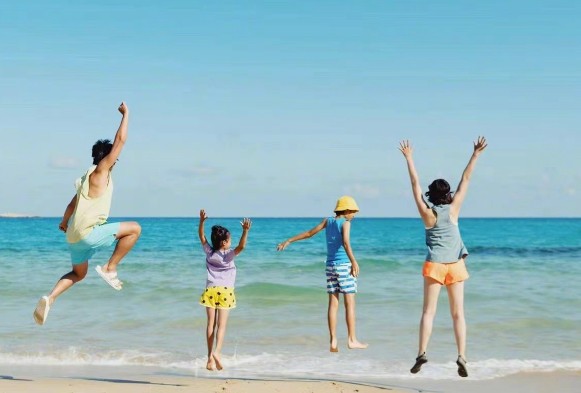 孙俪|孙俪佟大为隔18年再演夫妻！绑双马尾演少女，娇羞告白却被嘲显老