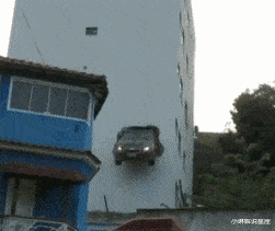 小琳解说星座|“美女，出门前还是注意下穿着吧，你旁边的闺蜜都不好意思看了！”哈哈哈