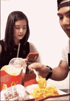 姐姐 “大兄弟,不好意思,咱们这里是有摄像头的,你还是跑不掉!”哈哈哈哈