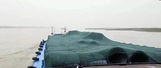 心悦雅萌|美女船长自述：一年350天在船上，晚上寂寞到哭，最想回岸上买房