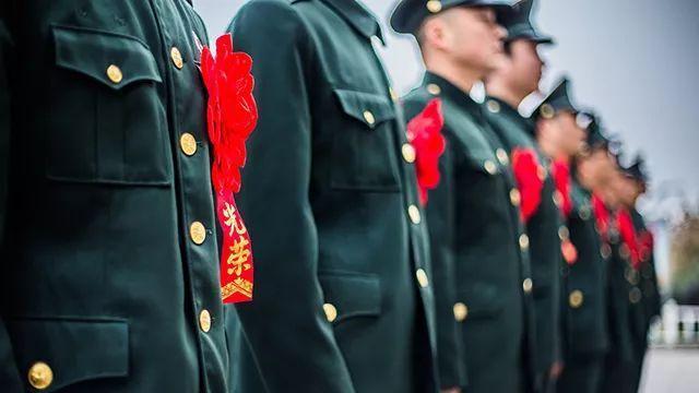 军人|军人退伍以后别急着找工作,先把这件事搞定,对你百利而无一弊