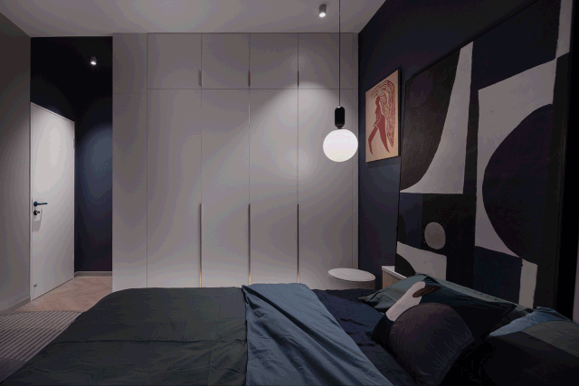 90平个性三居装修，这样的隐形门设计，还是头一次见！