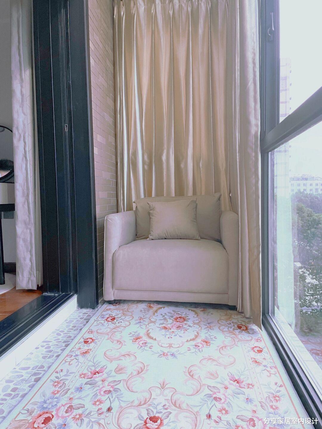 |她家复式楼，入住几天非常满意，每天可以爬楼梯，真是一种享受！