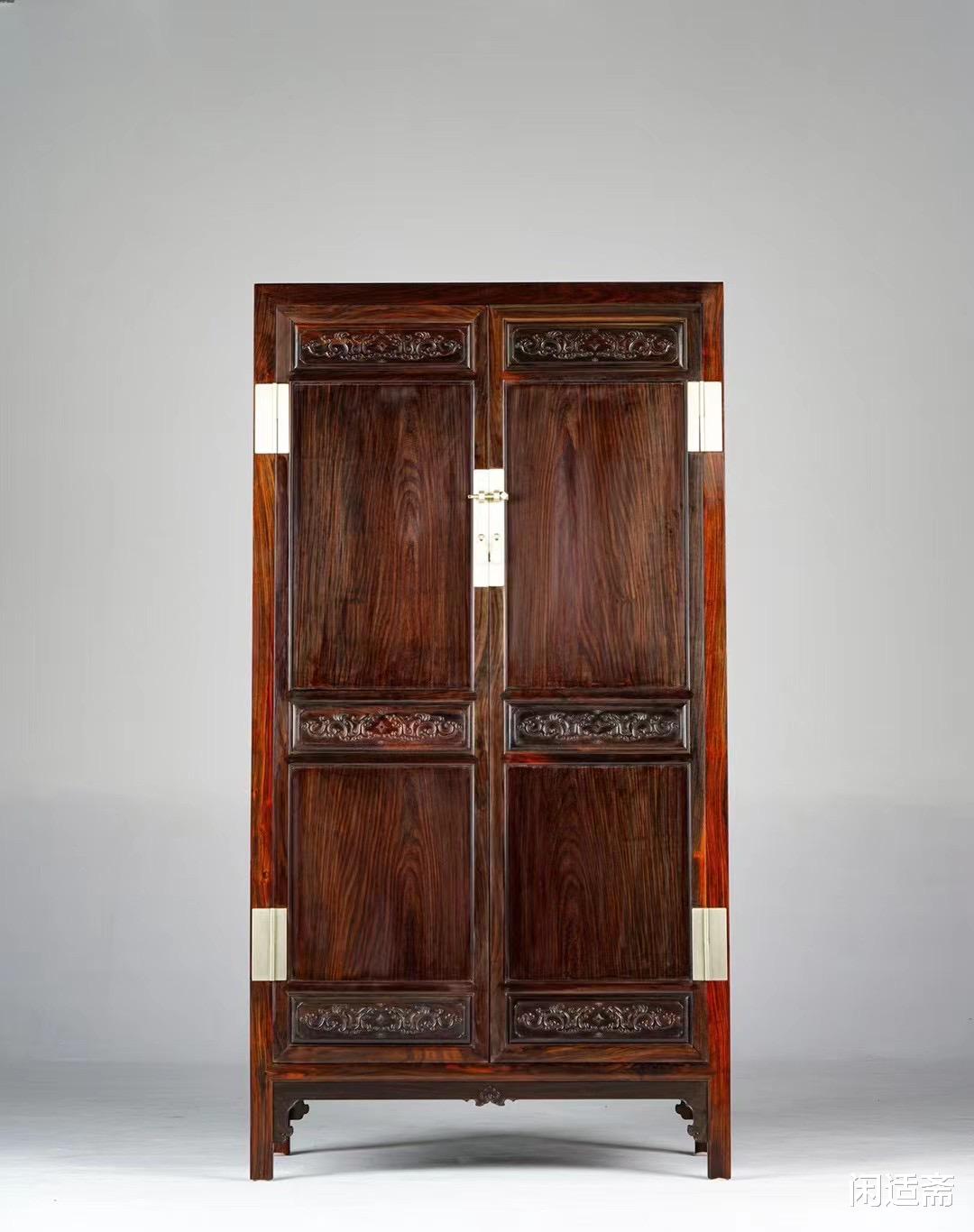 明式家具|古雅端庄，明式家具，螭龙纹方角柜
