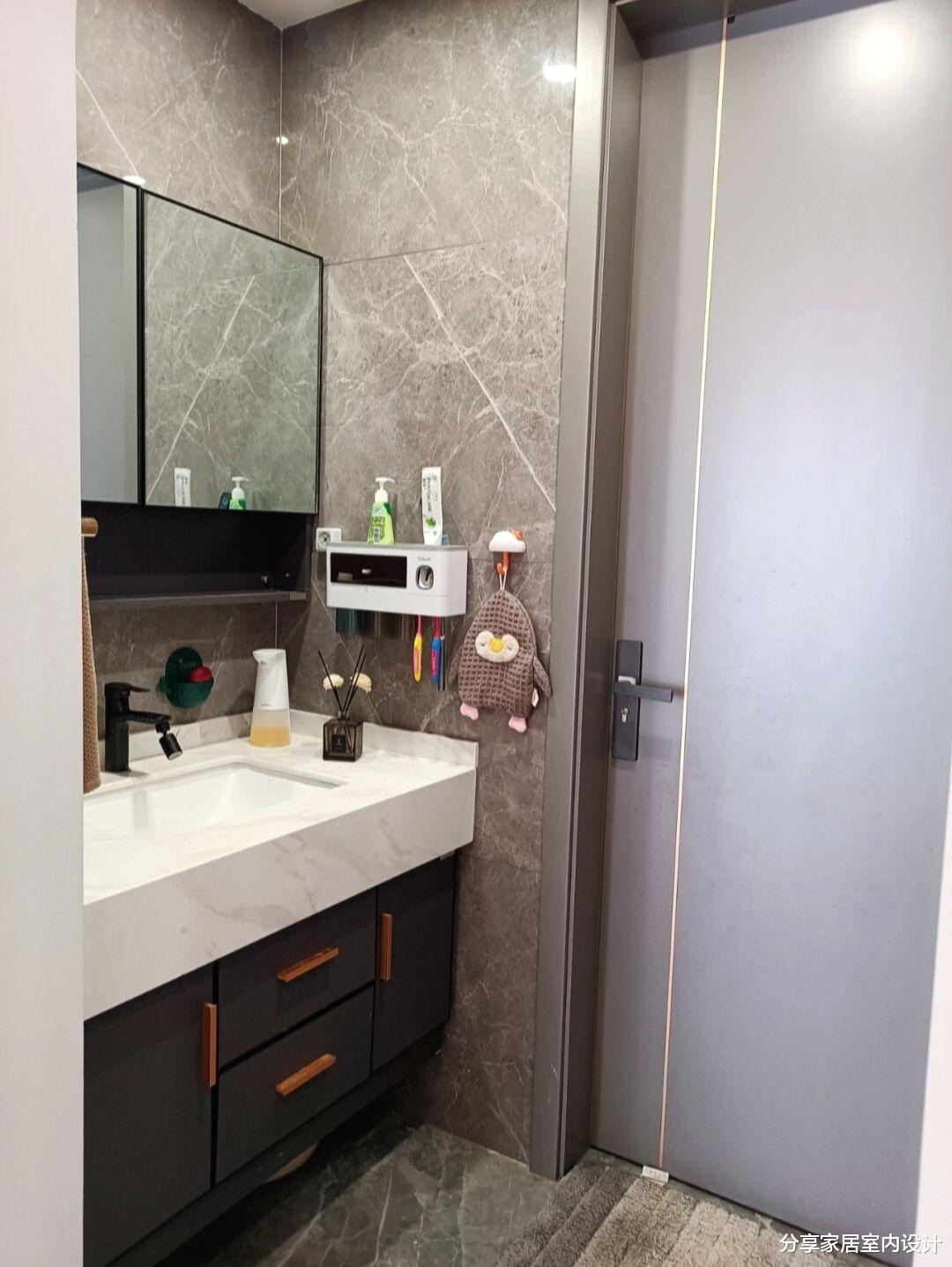 分享家居室内设计|花了24W装修160㎡四房,全屋时尚又漂亮,入住三个月非常满意