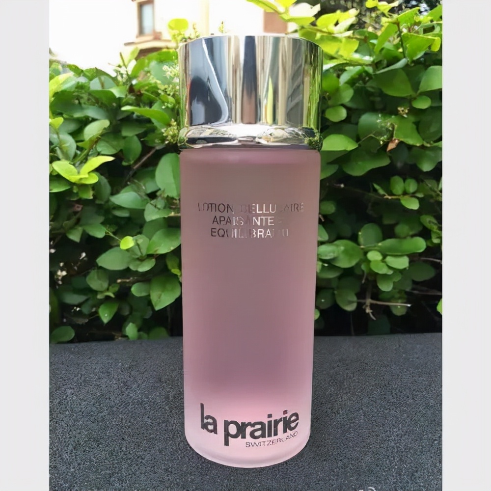 化妆水 种草几款补水保湿的化妆水:肌肤不再油腻,也很好上妆