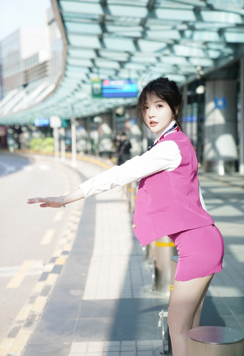 小姐姐|空乘小姐姐，娇媚的独特姿态魅力可爱