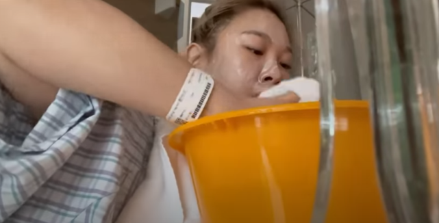 郑欣宜|郑欣宜患急性盲肠炎，手术治疗画面曝光，表情痛苦却不及豪华病房抢镜