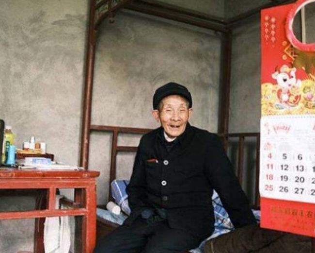 湖南老人为养老故意抢劫入狱 如今立遗嘱只有1个要求