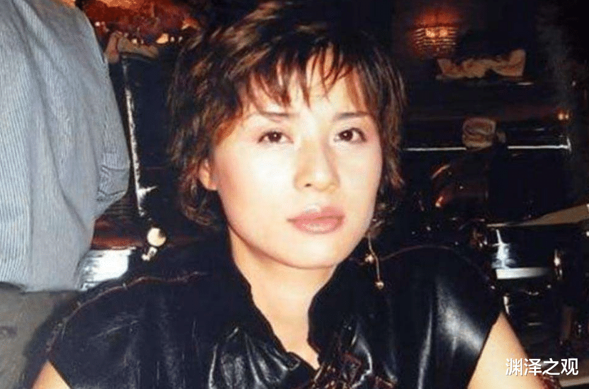 王菲|顾春芳:靠姿色混进上流社会,4年借了17亿,将自己伪装成女富豪