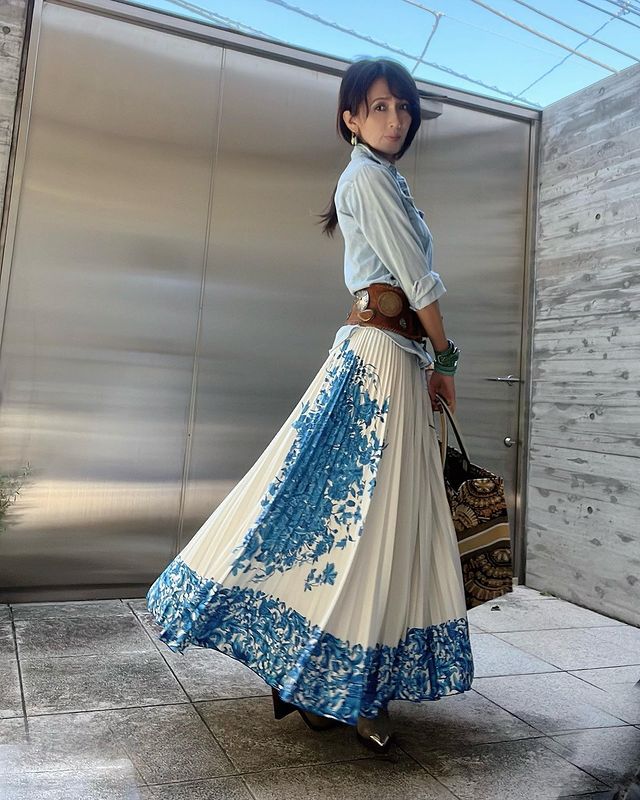 全球时尚风行 木村拓哉妻子女儿在豪宅中比身材！女儿秀大长腿，工藤静香也不输