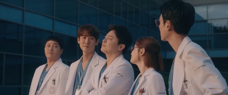 花样男子|《机智的医生生活2》结局虽然暖心却被网友吐槽：像《花样男子》2.0