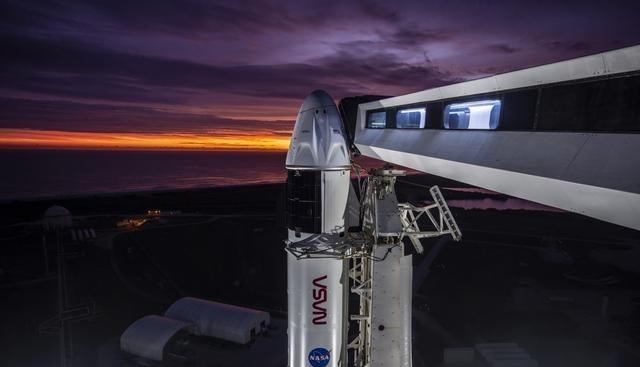 当宇航员们准备从空间站返回时,SpaceX“万圣节”任务再次被推迟