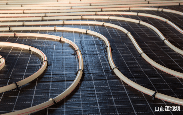 为什么越来越多人放弃安装地暖了?过来人说了6点原因,确实糟心