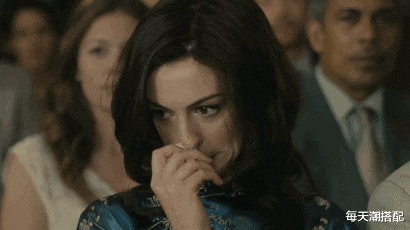 每天潮搭配|初秋第一条爆款裙，谁看了不说一句绝！