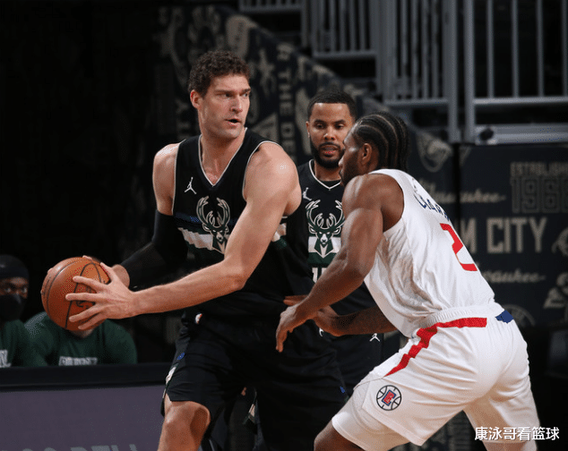 快船隊|狂轟36+14+5！字母哥打瘋了，快船卡椒41+16仍輸球，湖人坐收大禮