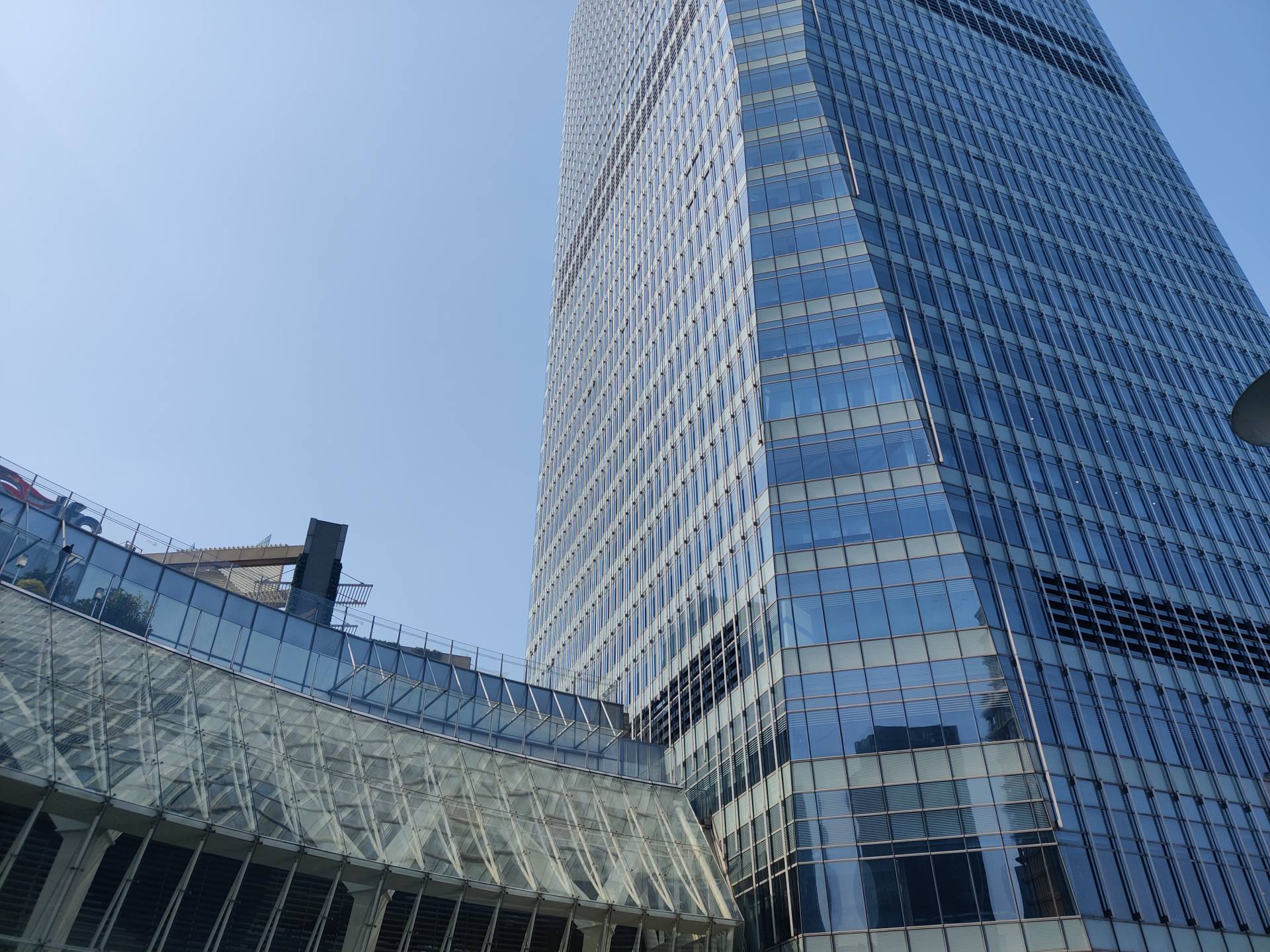 一加科技 用了一个月之后，一加9R实际体验怎么样？