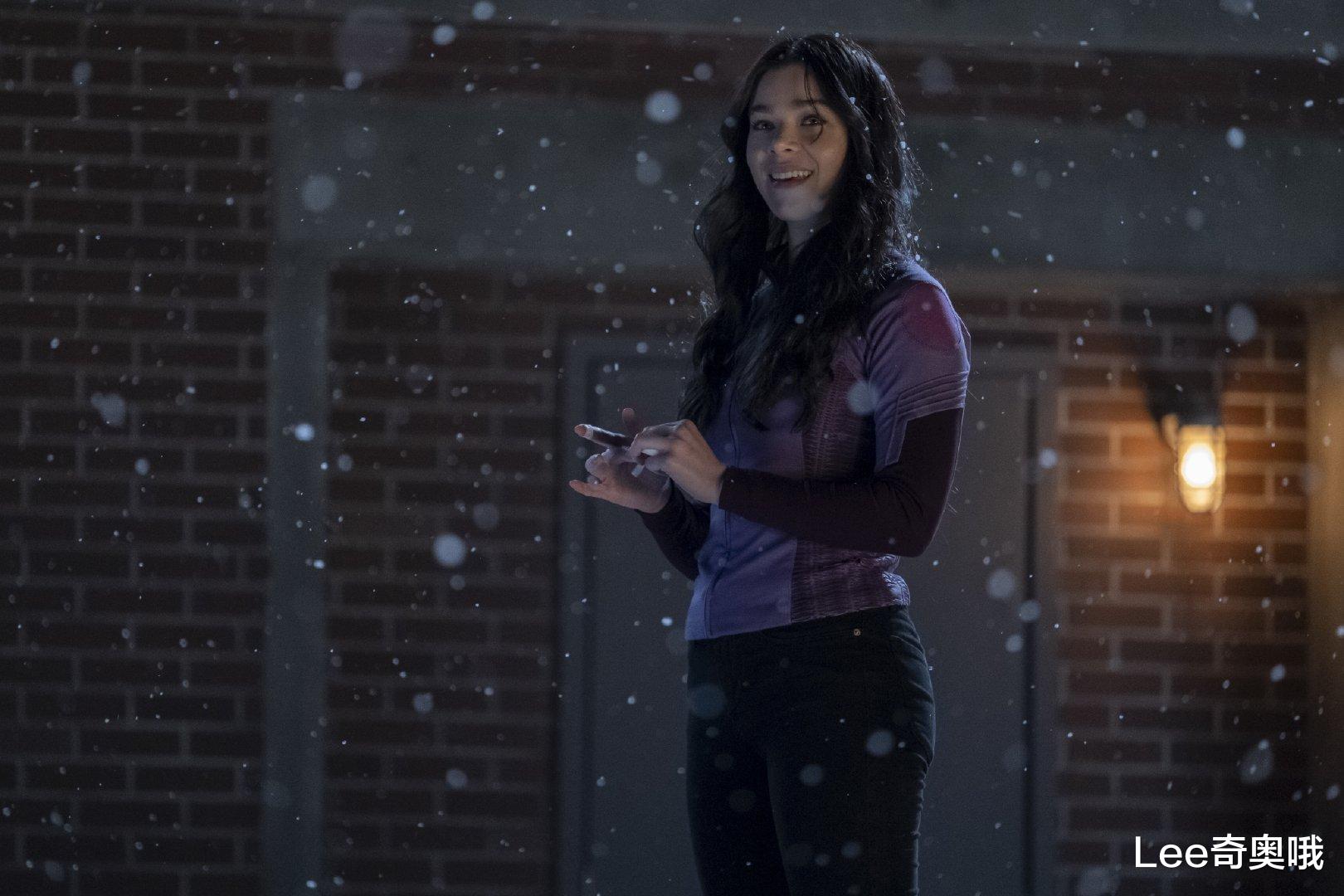 鹰眼|漫威新剧《鹰眼》口碑表现不俗 没有超能力的MCU剧集更加真实有魅力