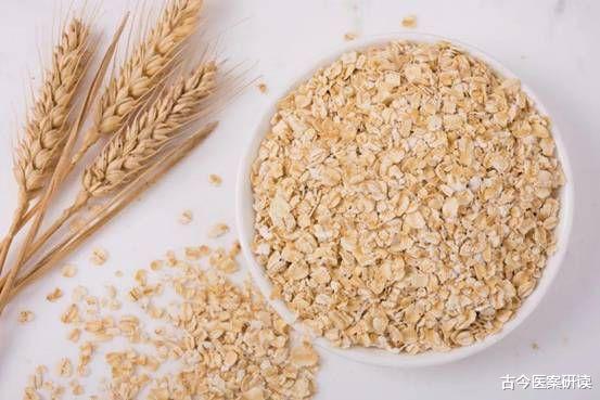 燕麦|血管“保护伞”终于被找到，并非燕麦，常吃这“1物”，帮助降血脂