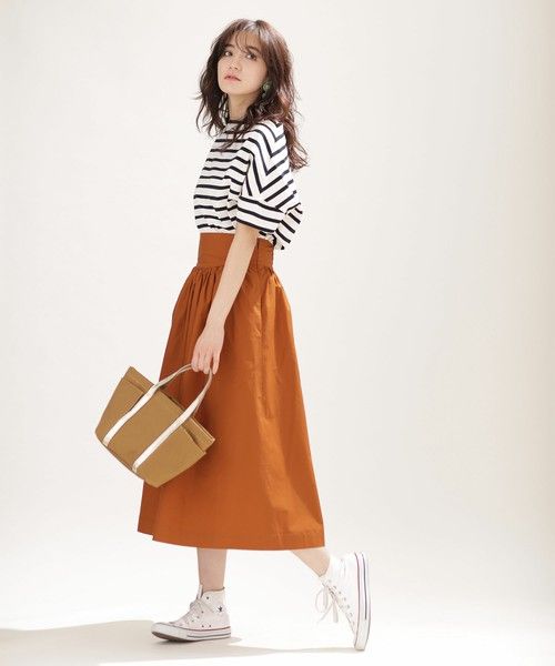 大表姐的时尚圈|T恤为什么总穿不好？原来忽略了这些，夏季越早知道，造型越好看