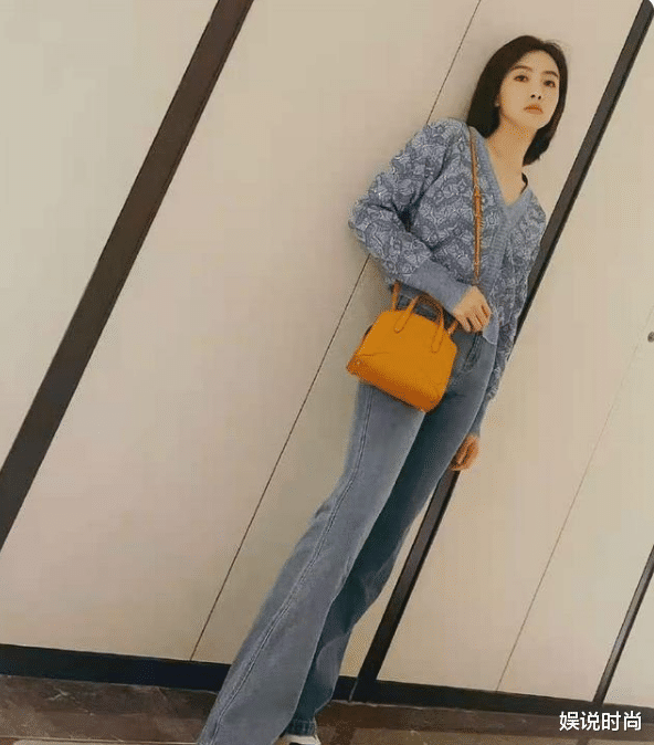 娱说时尚 宋茜演绎工装大片,随性洒脱,潮流中的美,时尚感满满的