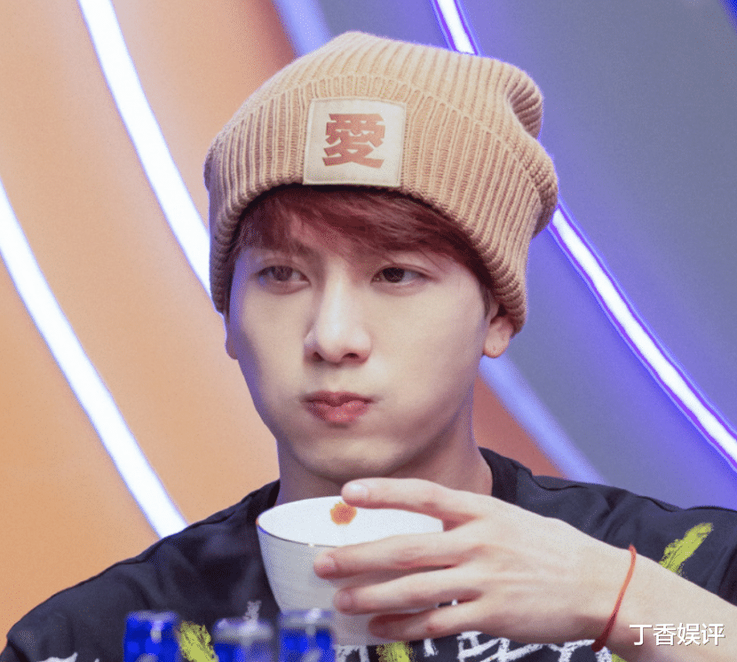 官宣|《街舞4》来袭!官微晒导师海报正式官宣,观众全体不淡定了