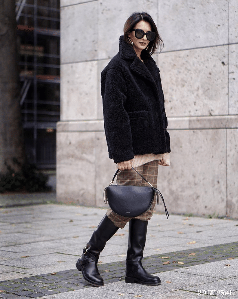 穿衣搭配|6款职场必备单品，让你拥有闪耀一整年的时尚风格，轻松成为时髦上班族