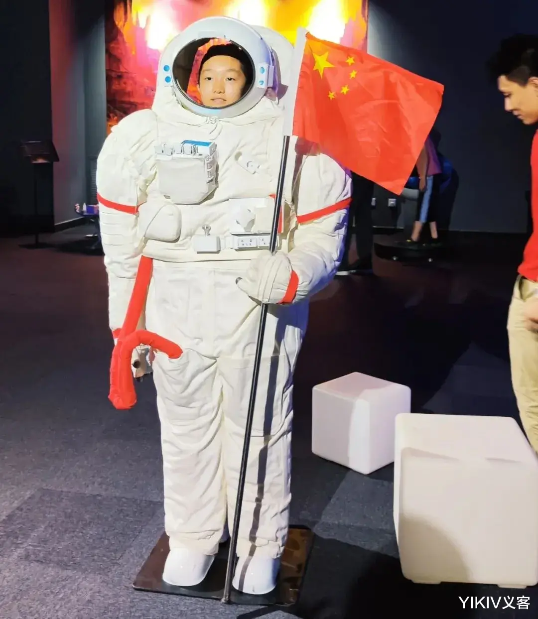 探月 义客9月19日探月之旅反馈 我们都是小小宇航员~