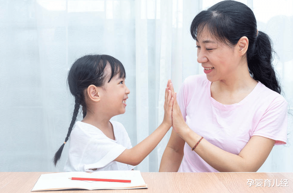 孕婴育儿经|孩子偷家里100元，被父母送进派出所，民警：这种教育方式不可取