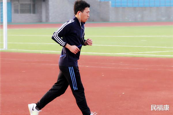 山楂|错的不是每天锻炼，而是“运动成瘾症”，3种错误锻炼方式该了解