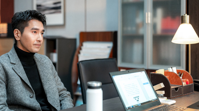 许峰|理想之城：陆争鸣主动将文件交给了苏筱，苏筱顿时又有激情做事了