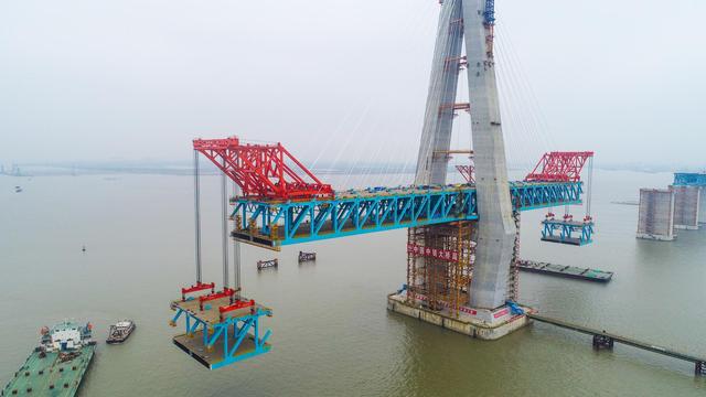 秋天的大冬天 我国又火了,2000名工人奔赴江苏,西方:这就是中国速度