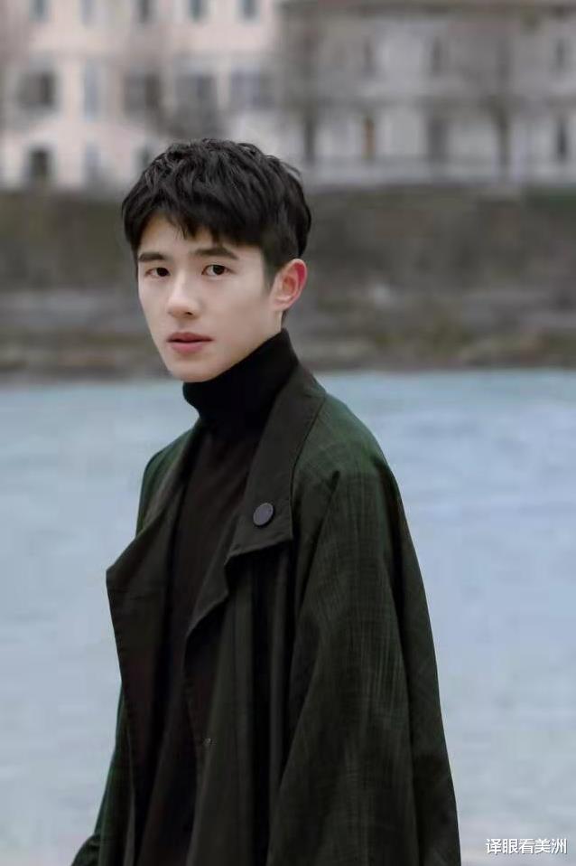 杨丞琳|赵丽颖不愧是游戏王，上快本一眼认出龚俊刘昊然童年照！