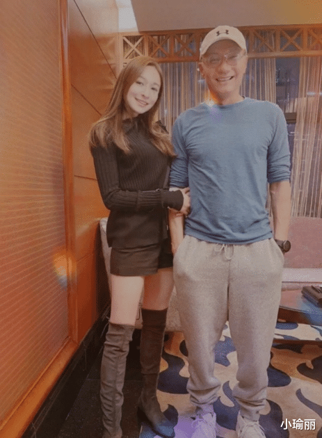 林俊贤|26岁林钰洧晒泳装照，身材优越劲吸睛，与爸爸林俊贤网上认亲