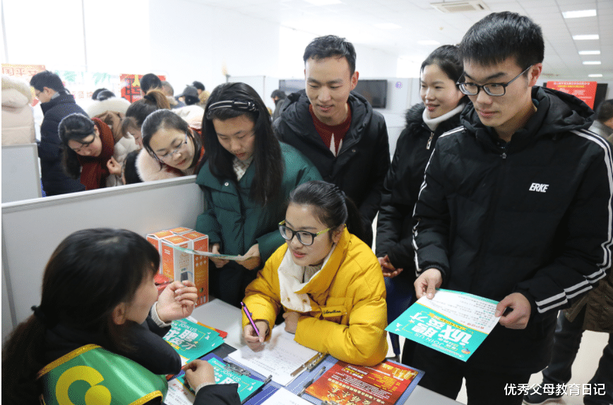 大学生|浙大毕业生入职格力，学历曝光让人羡慕，有望成为第二个董明珠