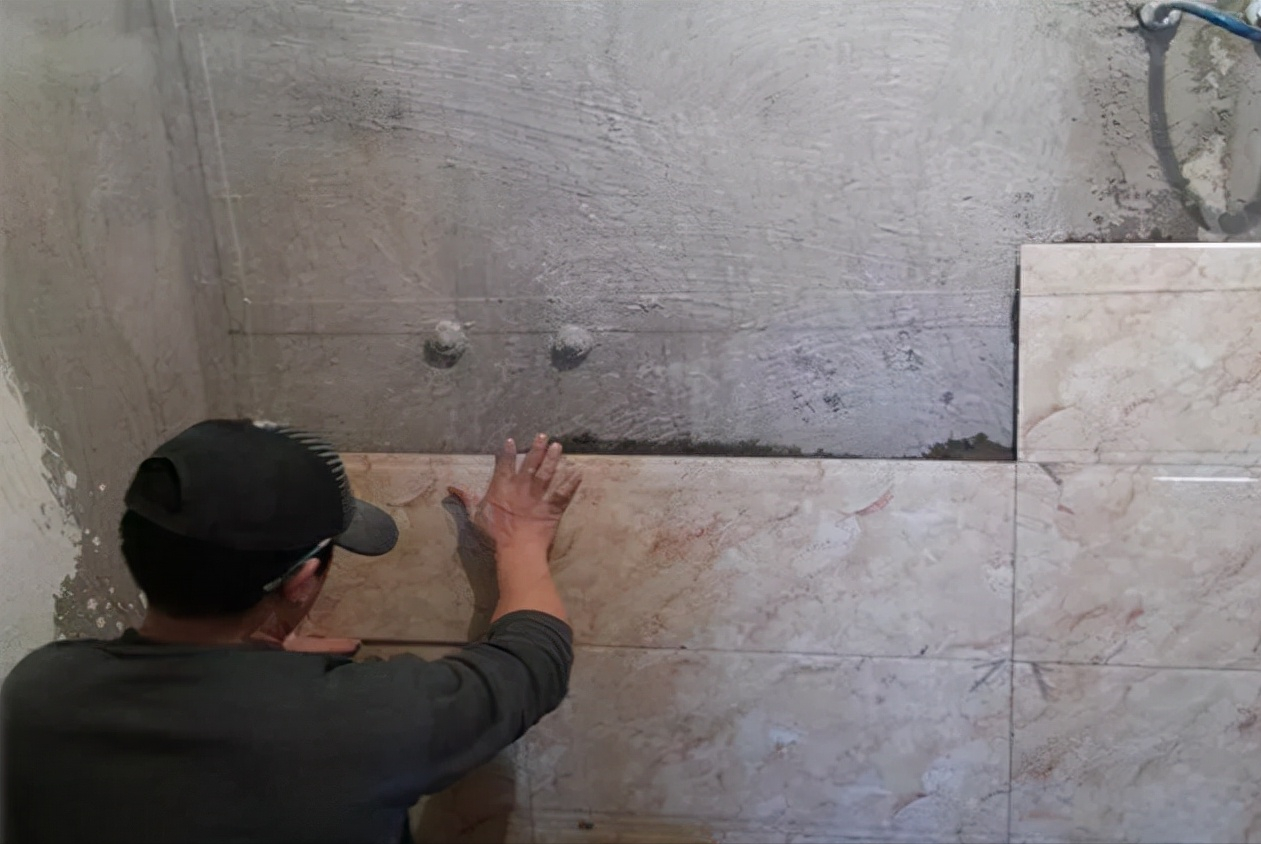 贴瓷砖的方法选对了,装修尽显高大上,相信老师傅果然没有错!