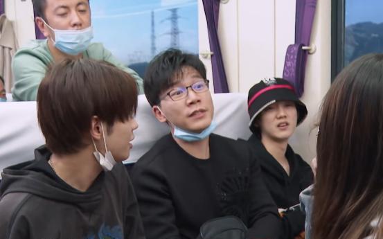 鹿晗|王勉在五哈多卑微？不小心踩脏鹿晗的鞋，对方的举动让他下不来台